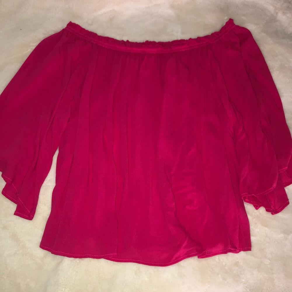 Fashion nova off the shoulders top